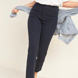 NWT Old Navy Pixie Ankle Navy Colored Size 6